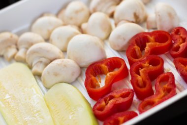 Yemek pişirmek için taze sebze hazır 