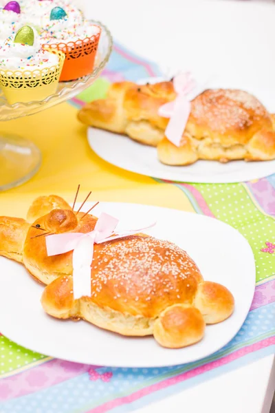 Easter Bunny brood — Stockfoto