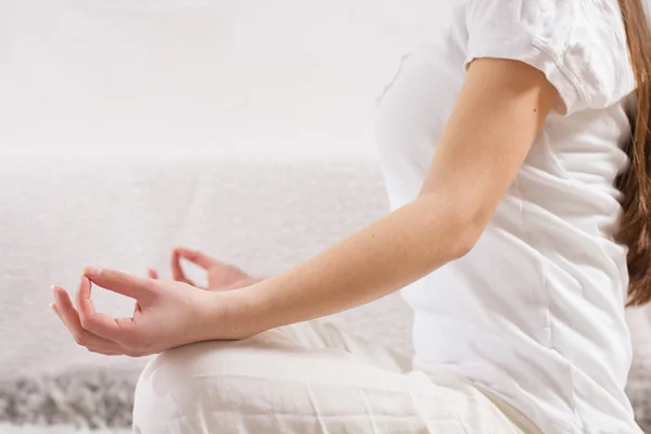 Yoga Mujer Meditando Relajante Vida Saludable —  Fotos de Stock