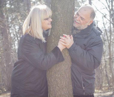 Mutlu yaşlı üst düzey Romantik Çift