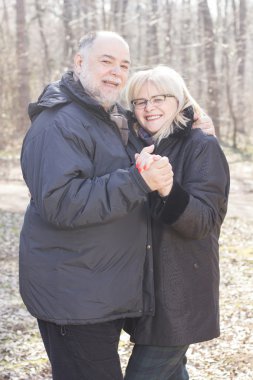Mutlu yaşlı üst düzey Romantik Çift
