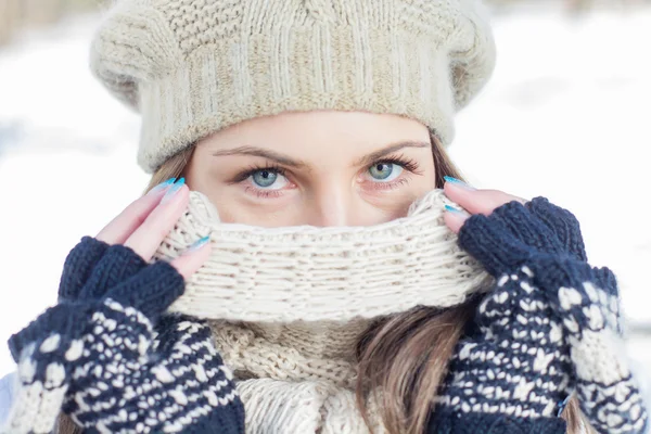 Winter Portrait of Female with Beautiful Blue Eyes — Stock Photo, Image