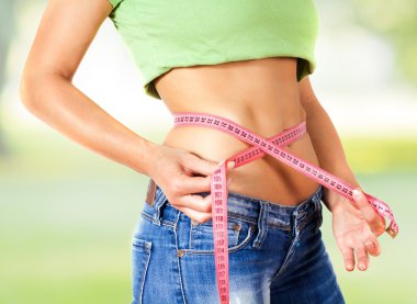 Mükemmel ince sağlıklı Fitness bel ölçüm