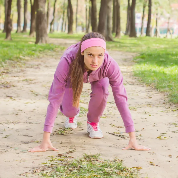 Fit Woman Practicing — Stock Photo, Image