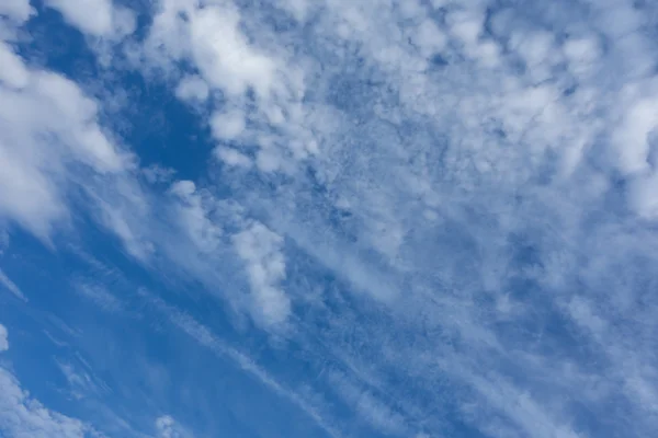 Mavi gökyüzü arkaplanı