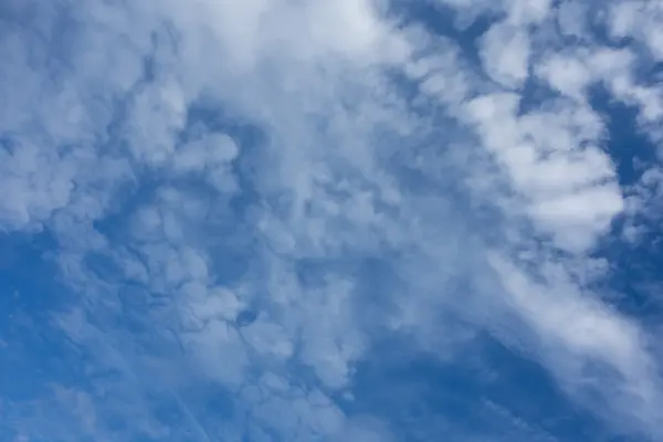 Mavi gökyüzü arkaplanı