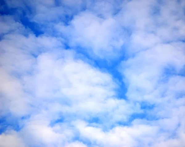 Mavi gökyüzü arkaplanı