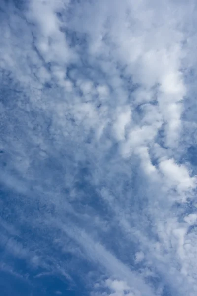 Mavi gökyüzü arkaplanı