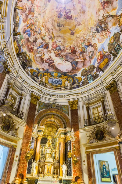 Målningar i Basilica av vår fru av den övergivna — Stockfoto
