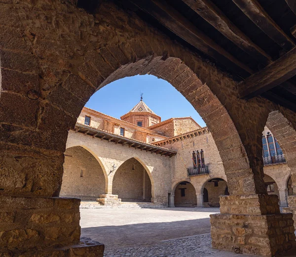 Square Cristo Rey Cantavieja Teruel Aragon Spanyolország — Stock Fotó