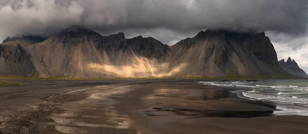 アイスランドのストックスネス山の眺め — ストック写真