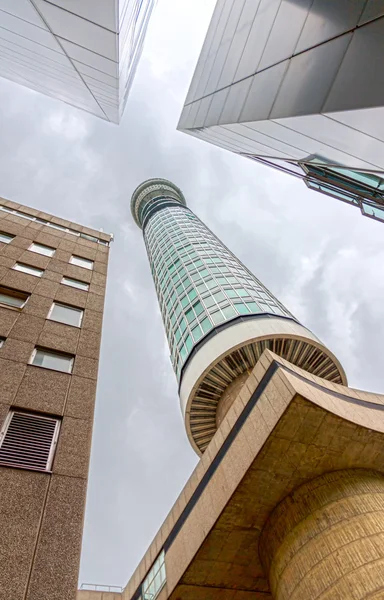 LONDRES, INGLATERRA - 8 de agosto: BT London Telecom Tower en Londres en — Foto de Stock