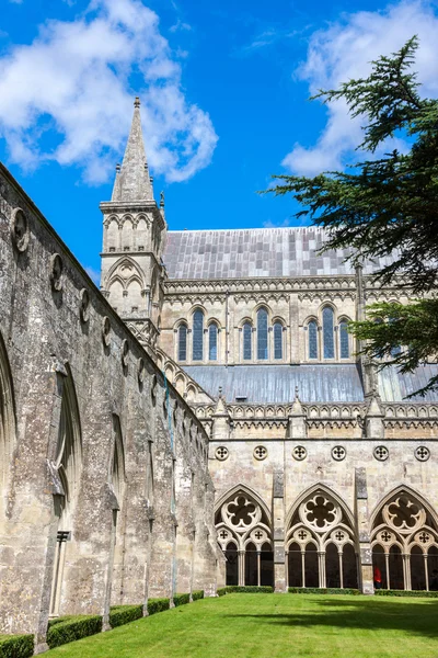 Catedral de Salisbury del claustro, Wiltshire, Inglaterra, Reino Unido —  Fotos de Stock