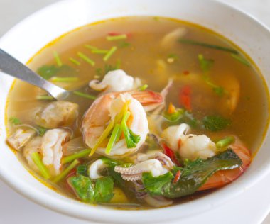 Tom yam çorbası