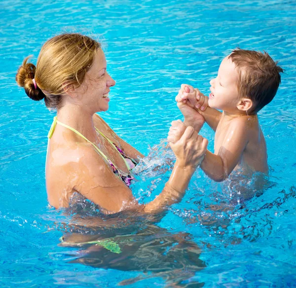 Mother with baby — Stock Photo, Image