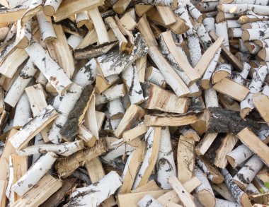 yakacak odun yığını