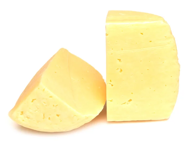 Trozos de queso aislados —  Fotos de Stock