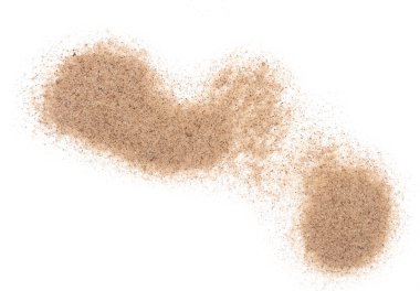 Beyaz arkaplanda izole kum