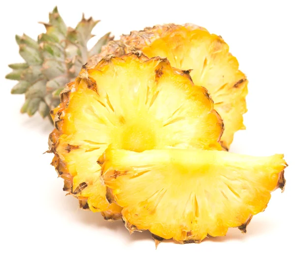 Ripe pineapple — Stock Photo, Image