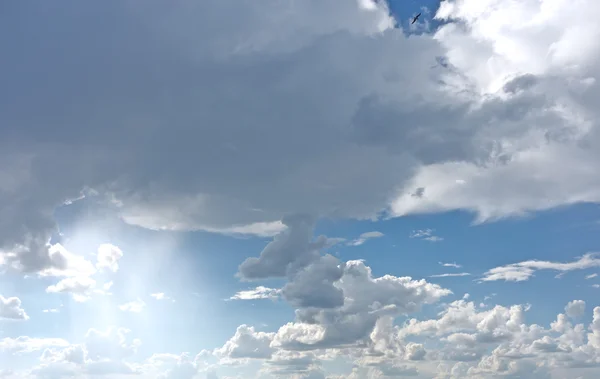 Regnerischer Himmel — Stockfoto