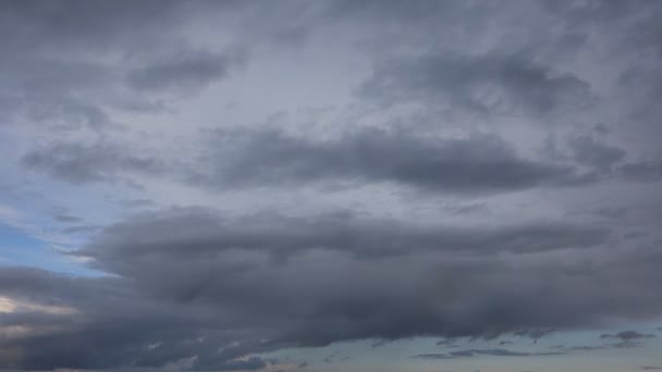 Ciel avec nuages pluvieux. Timelapse Vidéo De Stock Libre De Droits