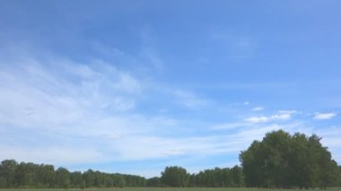 gökyüzü, zaman atlamalı alanıyla.