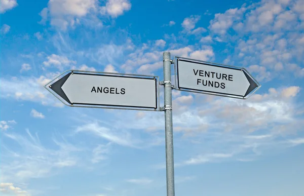 天使とベンチャー資金への標識 — ストック写真