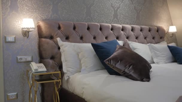 Footage Modern Hotel Bedroom Interior — Video Stock