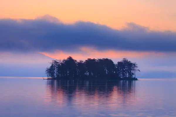 Blå morgon sjö — Stockfoto