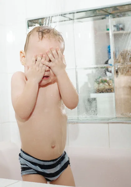 Little boy washing in bath — Stock Photo, Image