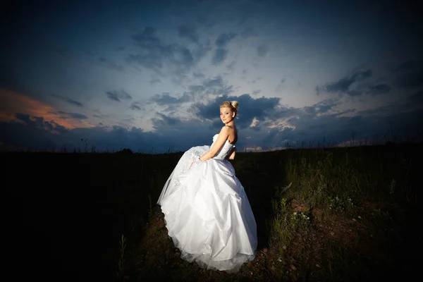 Beautiful young blonde bride — Stock Photo, Image