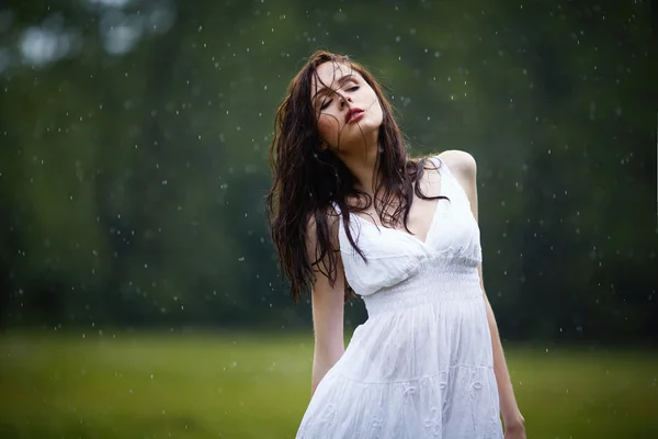 Beautiful girl under rain — Stock Photo, Image