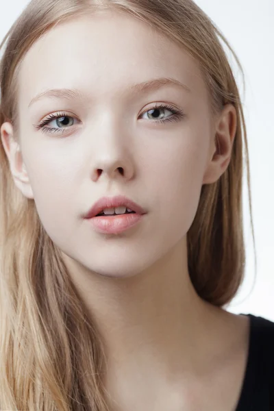 Beautiful blond teen girl portrait — Stock Photo © ababaka Beautiful blond teen girl portrait — Stock Photo © ababaka