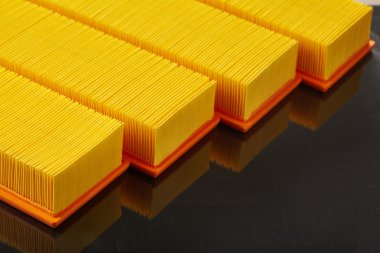 Araba filtre parlak zemin üzerine