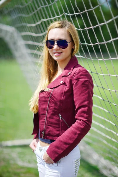 Beautiful girl with sunglasses — Stock Photo, Image