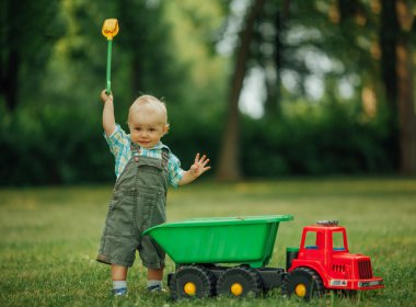 kürek ile küçük Oluşturucu