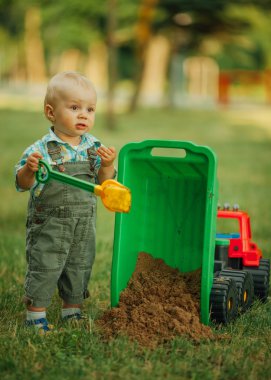 kürek ile küçük Oluşturucu