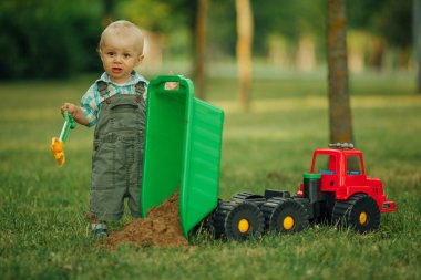 kürek ile küçük Oluşturucu