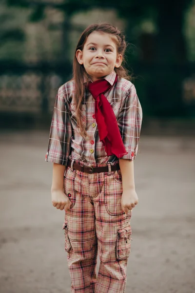 Sorprendida niña bonita — Foto de Stock