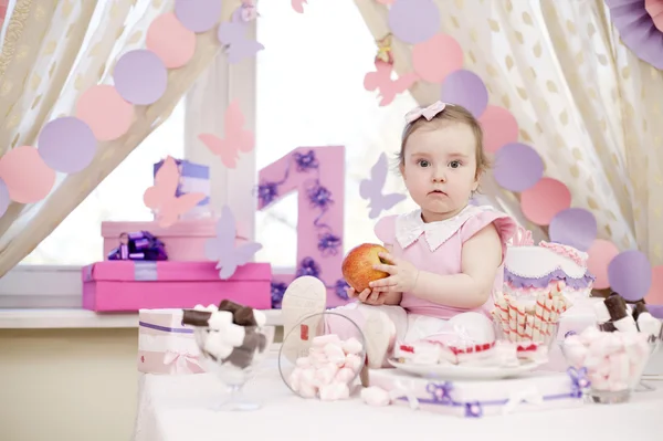 Baby girl celebrating first birthday — Stock Photo, Image