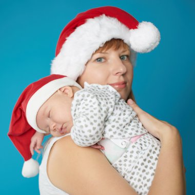 tatlı bebeği ile genç anne