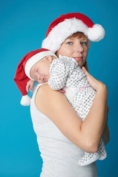 Νεαρή μητέρα με το γλυκό μωρό — Φωτογραφία Αρχείου
