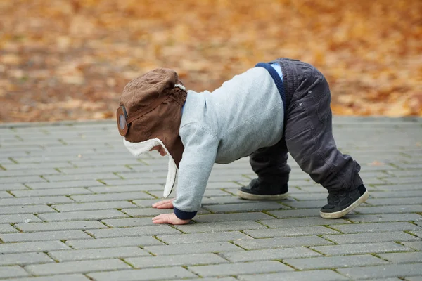 少年はヘルメット パイロットの肖像画 — ストック写真