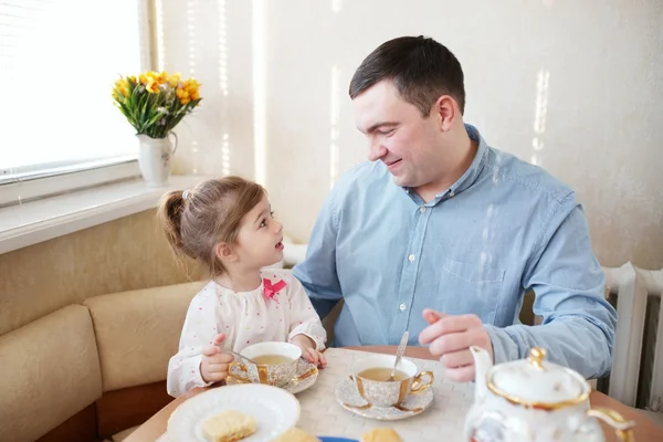 Family has breakfast in the morning — Stock Photo, Image