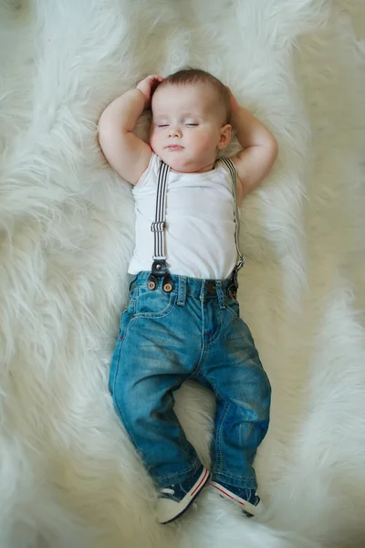 眠っているかわいい男の子 — ストック写真