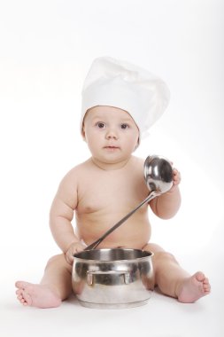 Beyaz arka plan üzerinde küçük şirin aşçı