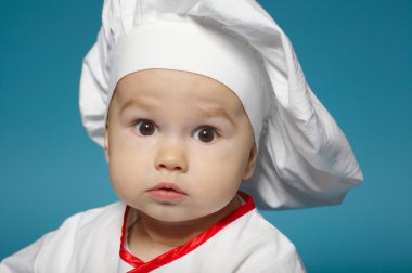 Şef şapkalı şirin bebek