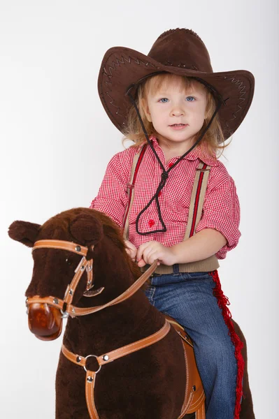 Petite cowgirl drôle équitation cheval — Photo