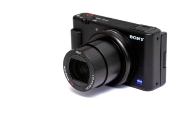 PETROPAVLOVSK, KAZAKHSTAN - 26 Şubat: Sony ZV-1 kamera beyaz arkaplanda.