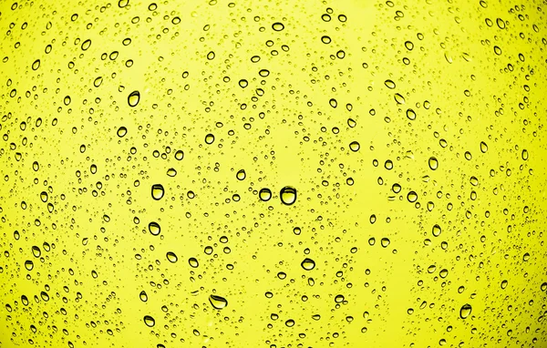 玻璃上的雨滴 — 图库照片